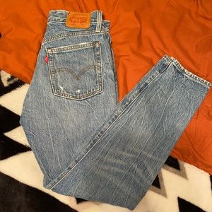 Levi’s size 25 crop jeans